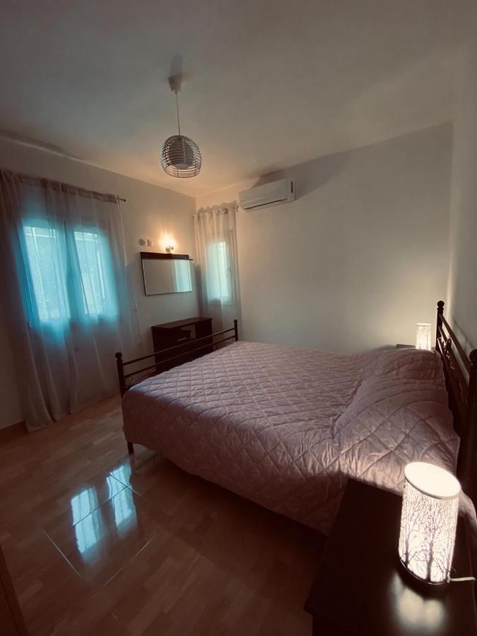 River House Apartment Potamos  Bagian luar foto